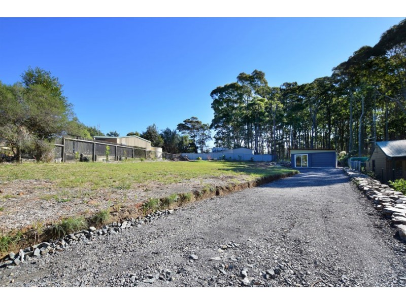 6 Martin Grove, Mystery Bay NSW 2546