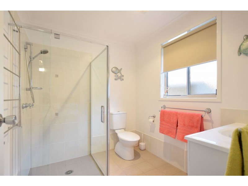 3/17 Eric Fenning Dr, Surf Beach NSW 2536