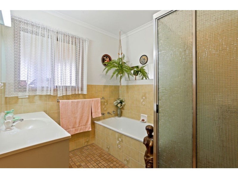 38 Berrima Pde, Surfside NSW 2536