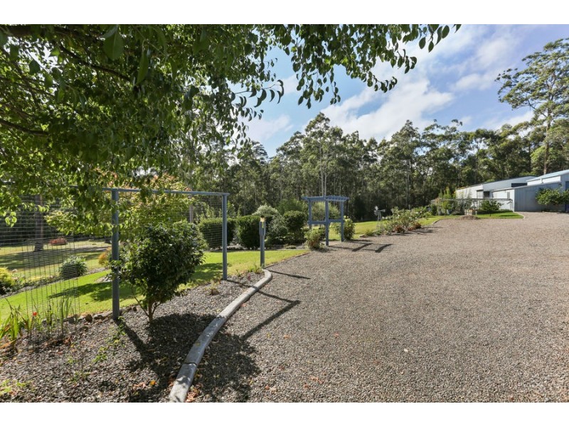 54 Kookaburra Pl, Bodalla NSW 2545