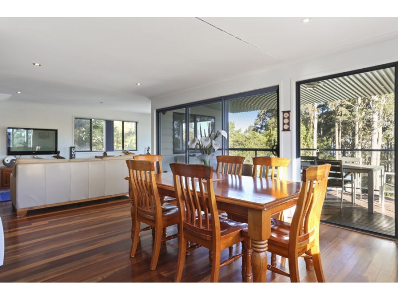 71 Forest Pde, Tomakin NSW 2537