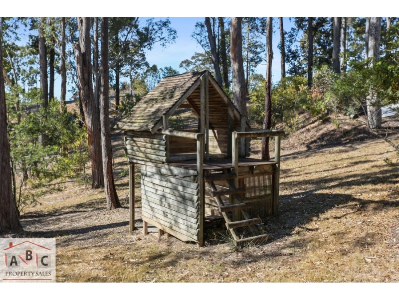 2 Kauzal Cres, Surf Beach NSW 2536
