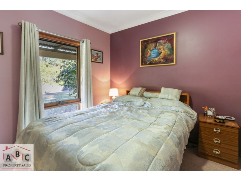 2 Kauzal Cres, Surf Beach NSW 2536