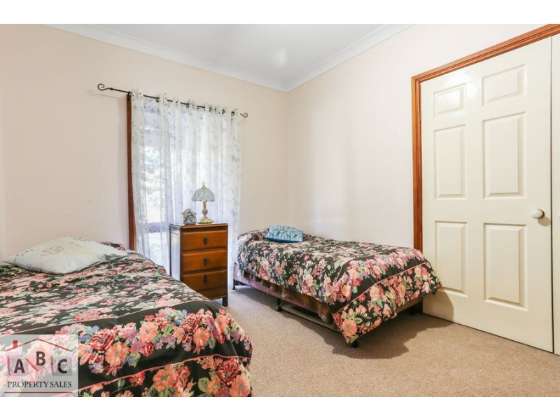 2 Kauzal Cres, Surf Beach NSW 2536