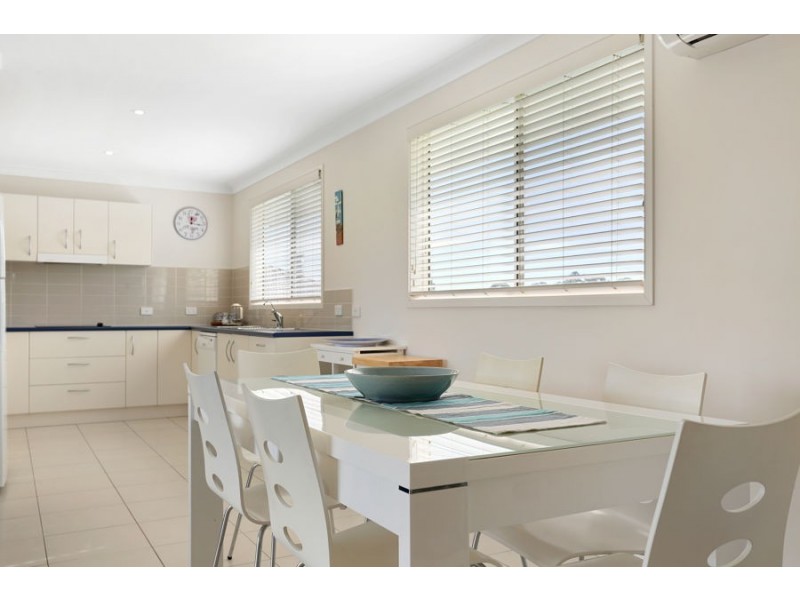 4 Bada La, Tomakin NSW 2537