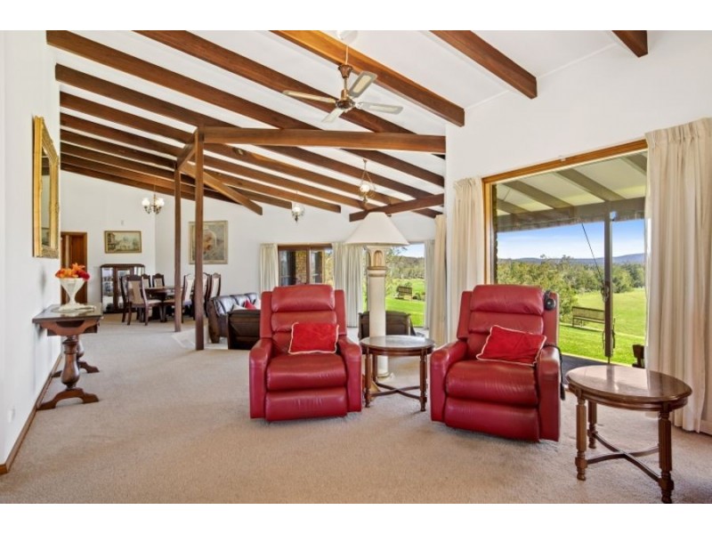 64 Yarragee Rd, Moruya NSW 2537