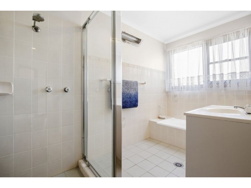 64 Yarragee Rd, Moruya NSW 2537