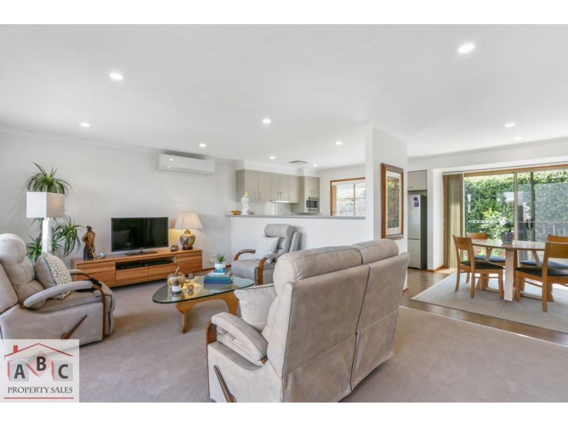 3/5-7 Berrambool Dr, Merimbula NSW 2548