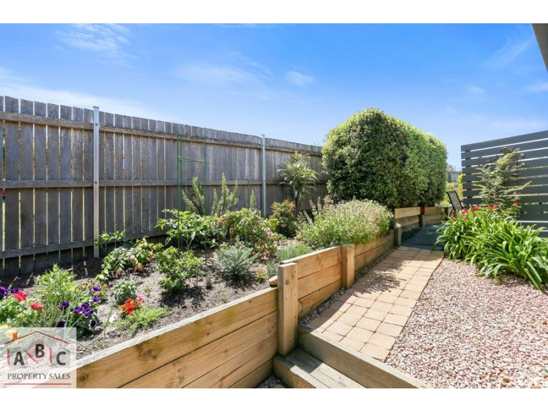 3/5-7 Berrambool Dr, Merimbula NSW 2548