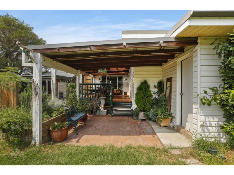 16 Campbell St, Moruya NSW 2537