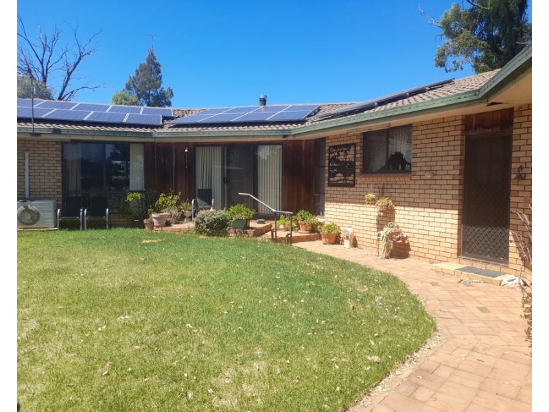 30 Umang St, Tottenham NSW 2873