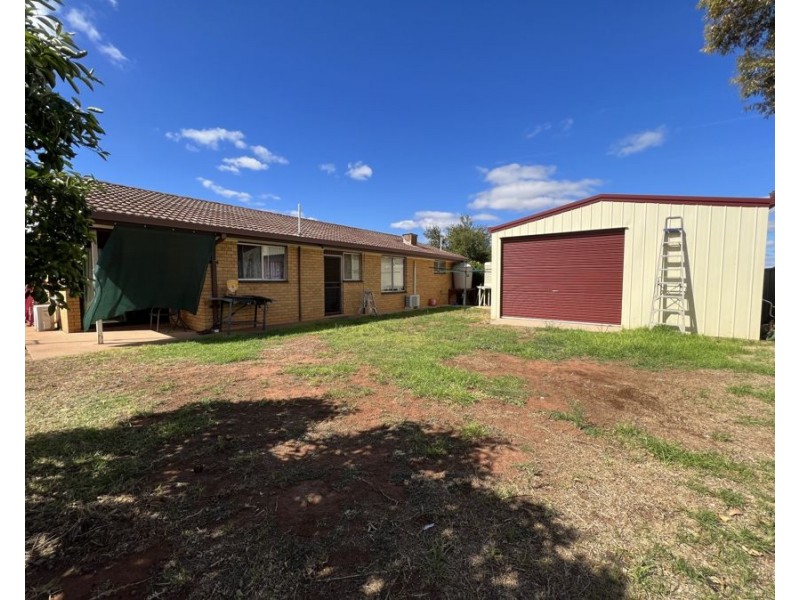 2 Major St, Lake Cargelligo NSW 2672