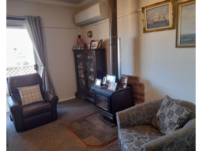 27 Hutchinsons Lane, Tottenham NSW 2873