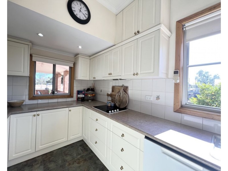 53 Grace St, Lake Cargelligo NSW 2672