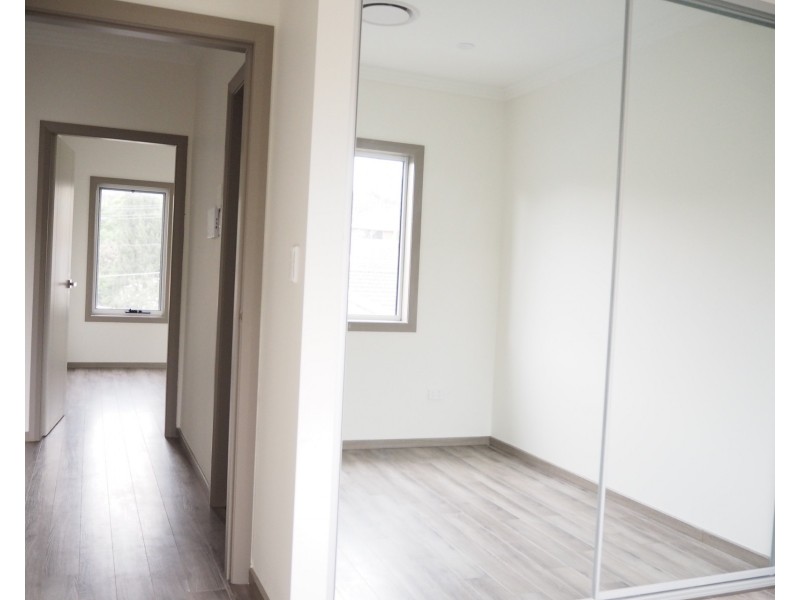 6a Samoa Avenue, Picnic Point NSW 2213