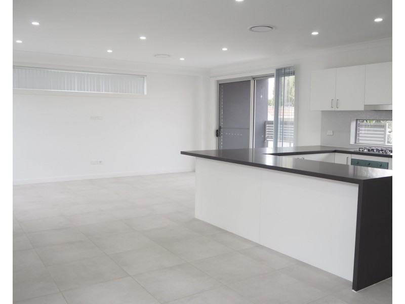 132 Hampden Road, South Wentworthville NSW 2145