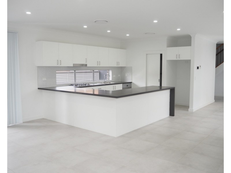 132 Hampden Road, South Wentworthville NSW 2145