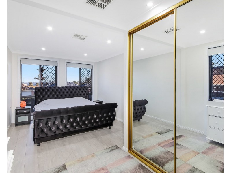 9 Strauss Road, St Clair NSW 2759