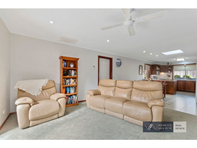 97 Howitt Ave, Eastwood VIC 3875