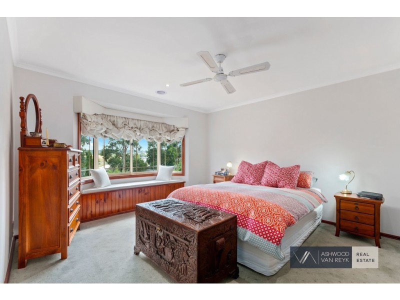 97 Howitt Ave, Eastwood VIC 3875