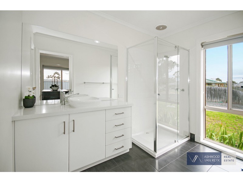 5 Howitt Ct, Lindenow VIC 3865