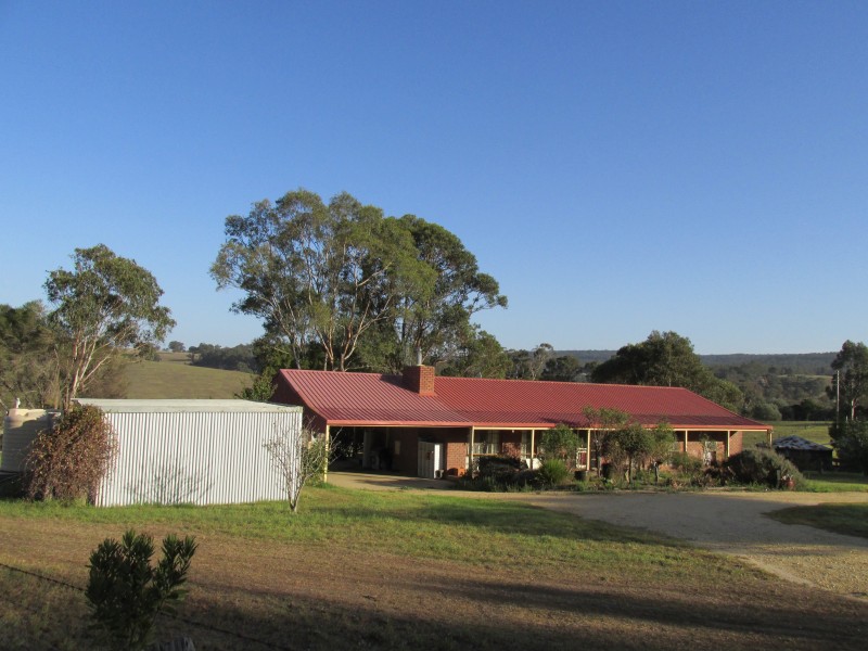 65 Williams Rd, Flaggy Creek VIC 3875