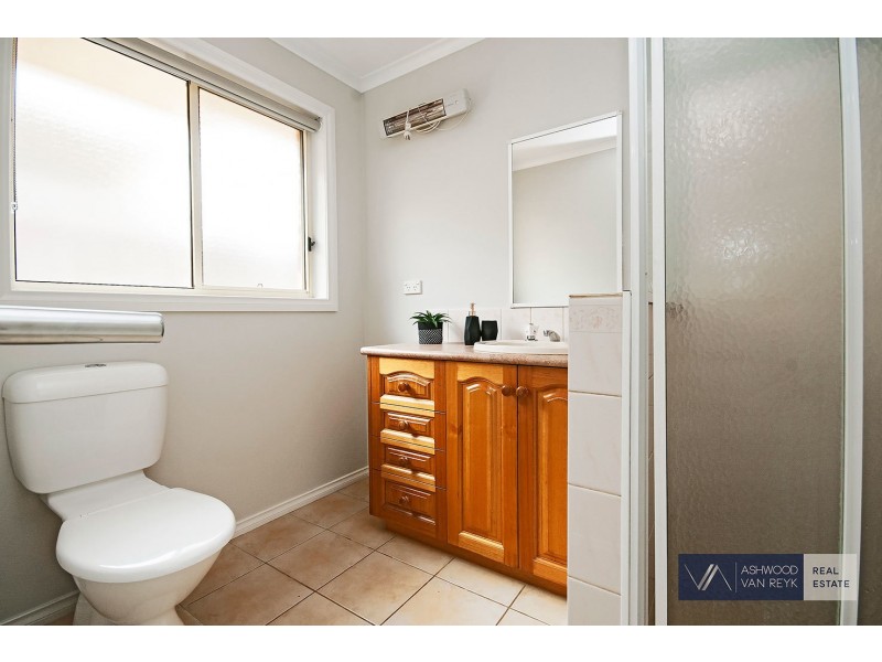 16 Alvin Ct, Bairnsdale VIC 3875