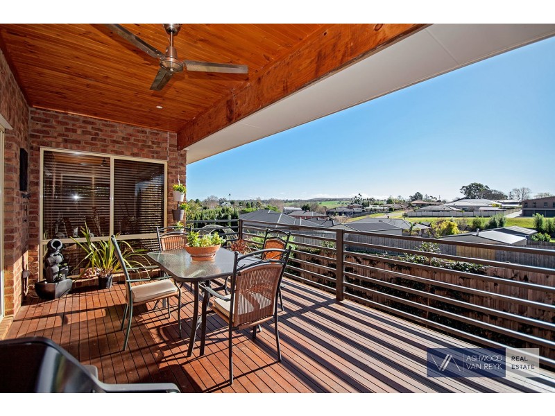 12 Kollmorgen Pl, Bairnsdale VIC 3875
