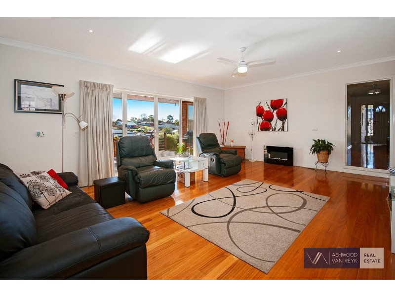 12 Kollmorgen Pl, Bairnsdale VIC 3875