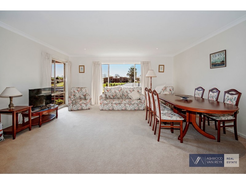 12 Kollmorgen Pl, Bairnsdale VIC 3875