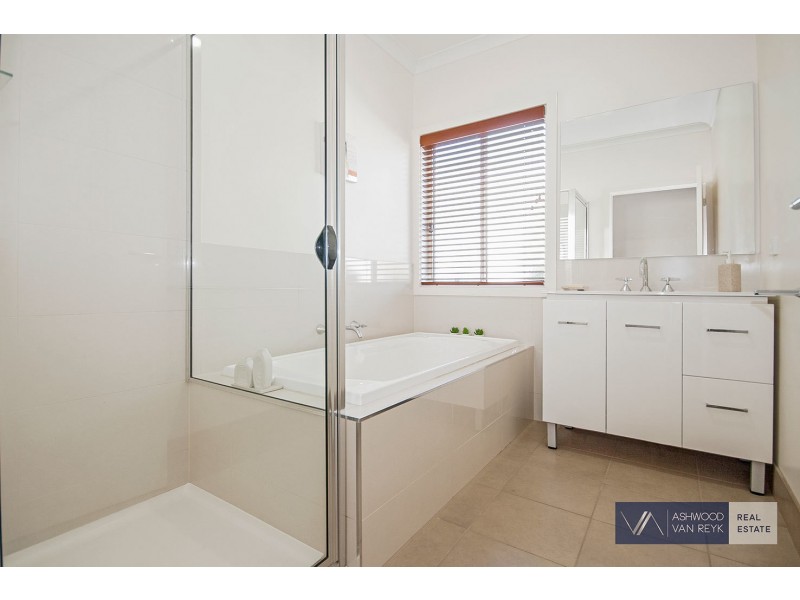 12 Kollmorgen Pl, Bairnsdale VIC 3875
