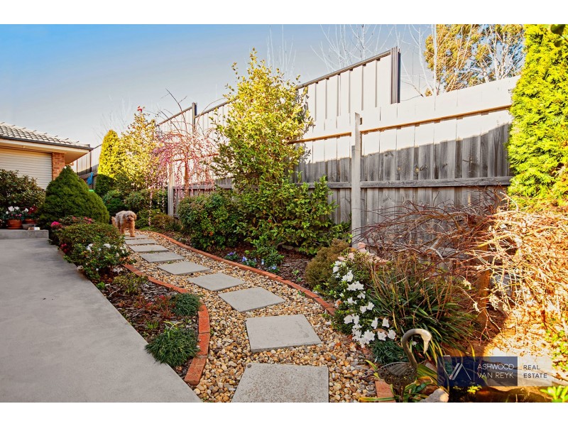 12 Kollmorgen Pl, Bairnsdale VIC 3875