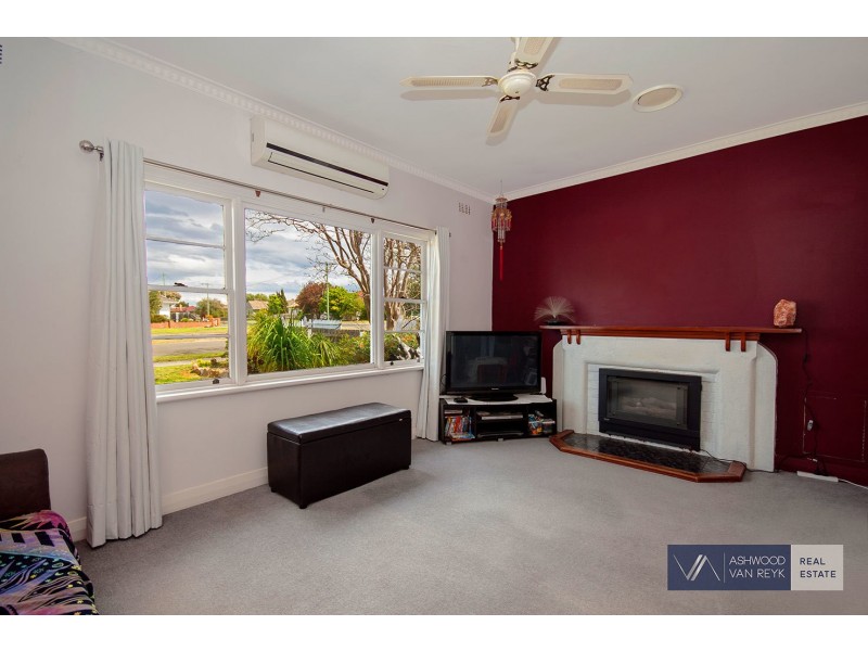 8 Ross St, Bairnsdale VIC 3875