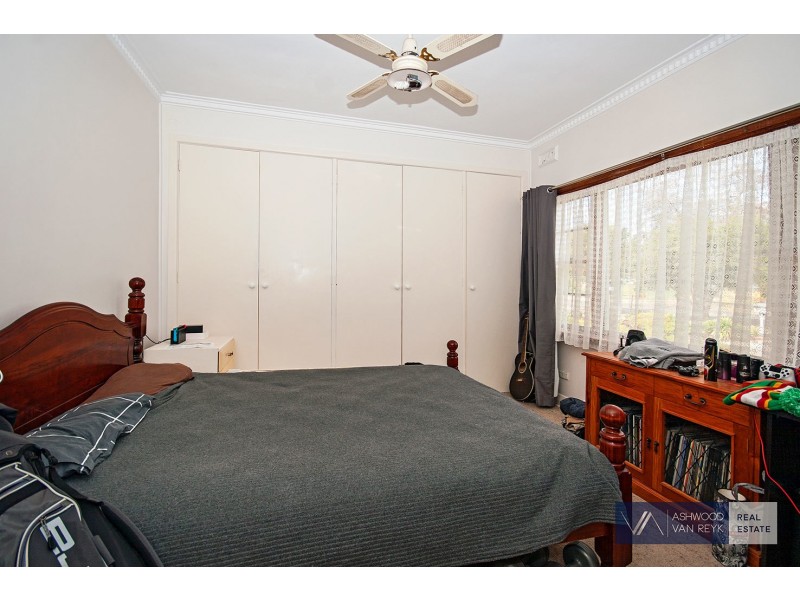 8 Ross St, Bairnsdale VIC 3875