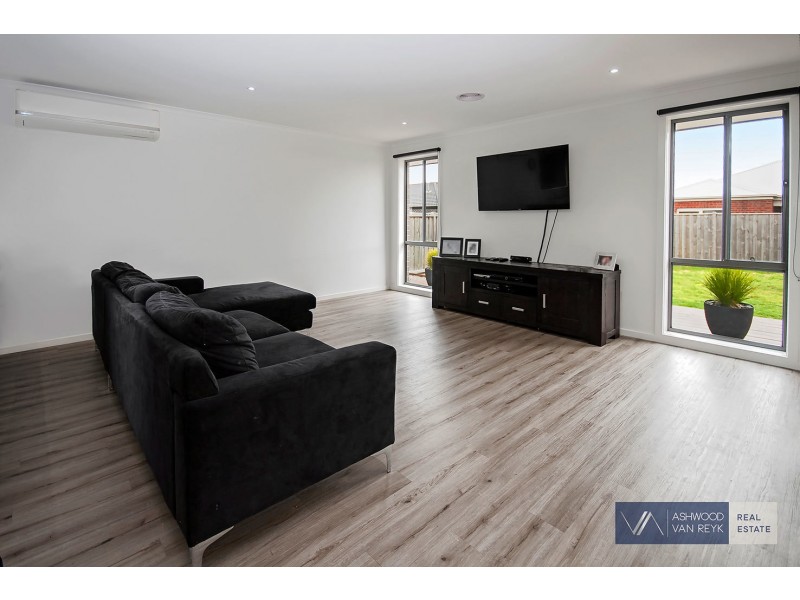 5 Dianella Pl, Bairnsdale VIC 3875