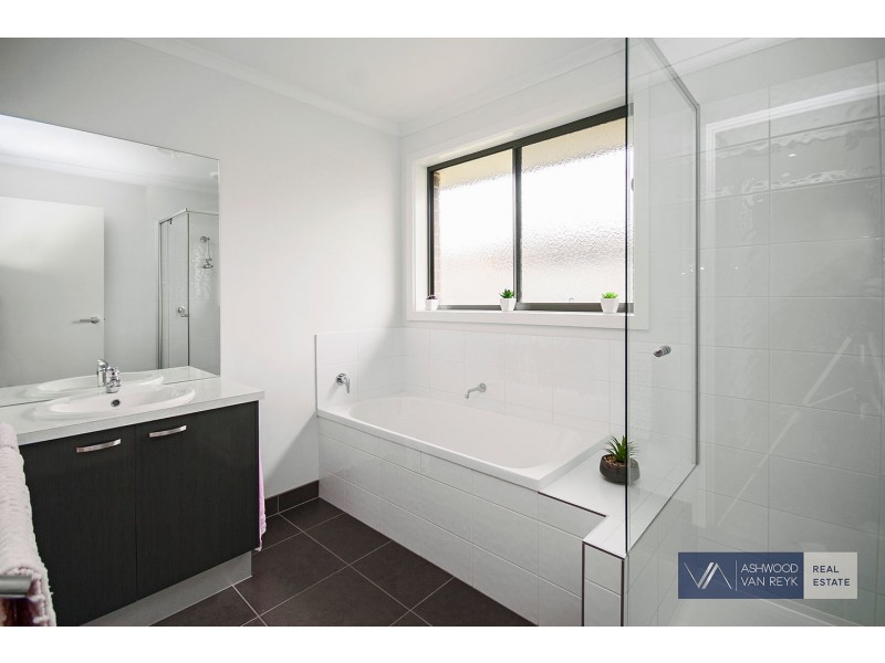 5 Dianella Pl, Bairnsdale VIC 3875