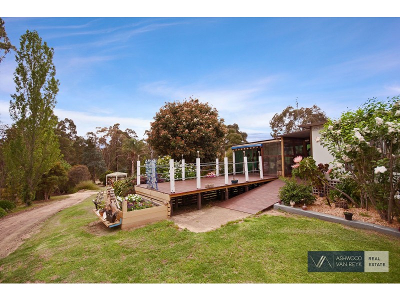 8 Raintree Ct, Sarsfield VIC 3875