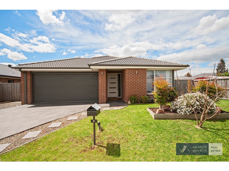 6 Whipbird St, Bairnsdale VIC 3875