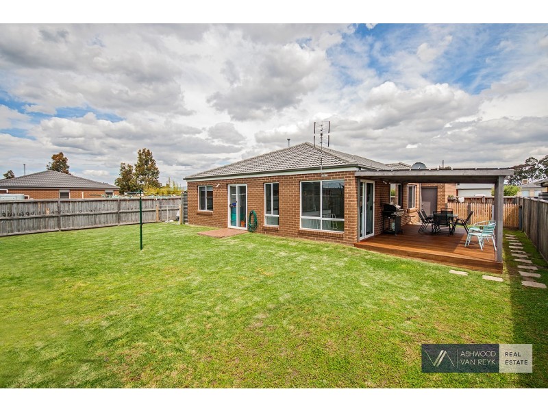 6 Whipbird St, Bairnsdale VIC 3875