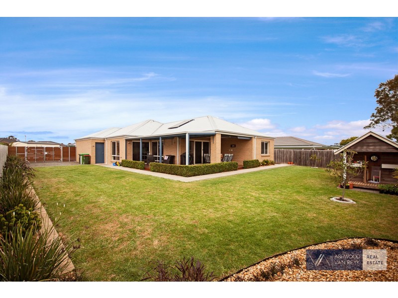 10 Phoebes Way, Eastwood VIC 3875