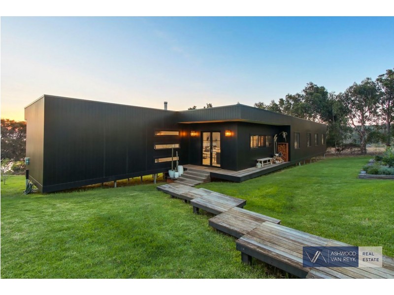 16 Lands End Gr, Metung VIC 3904