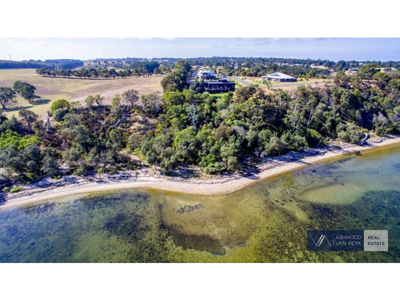 16 Lands End Gr, Metung VIC 3904