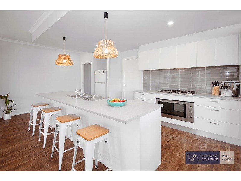 36 Morton Dr, Eastwood VIC 3875