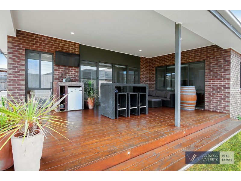 36 Morton Dr, Eastwood VIC 3875