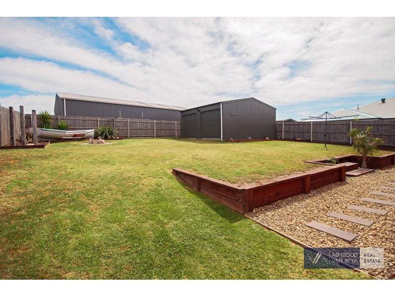 36 Morton Dr, Eastwood VIC 3875