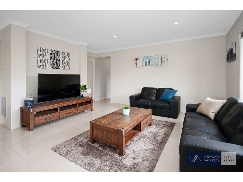 8 Whipbird St, Bairnsdale VIC 3875