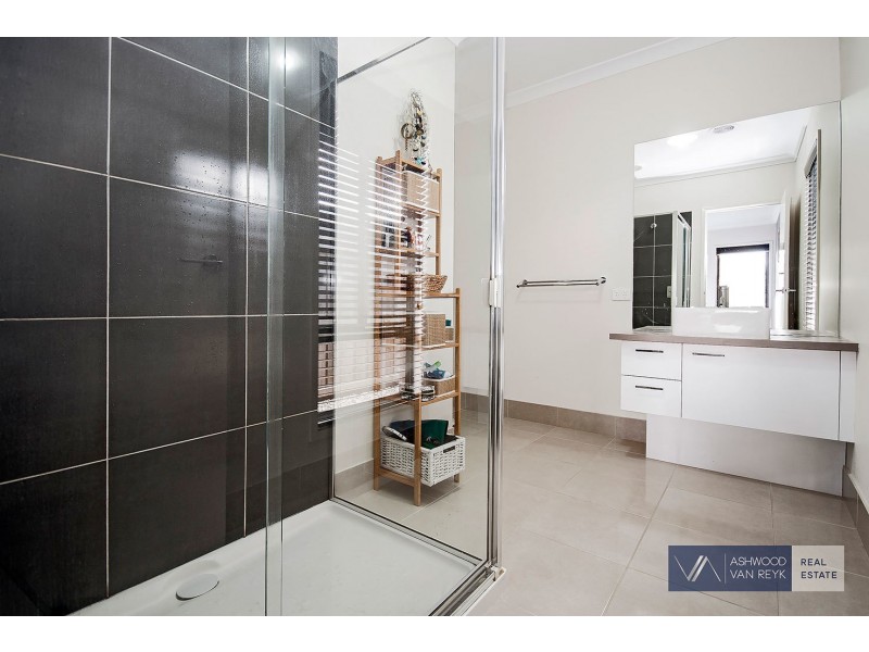 8 Whipbird St, Bairnsdale VIC 3875