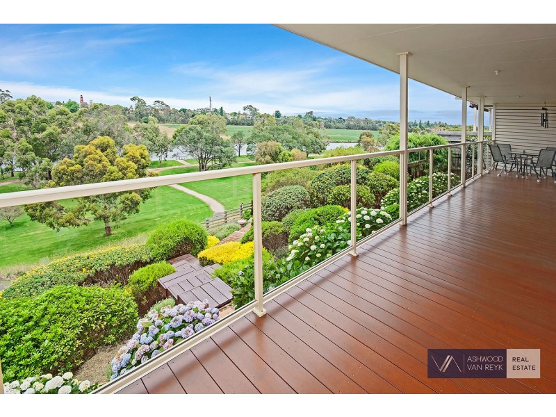 23 Charlton Pl, Eastwood VIC 3875