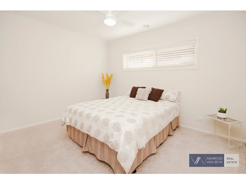 23 Charlton Pl, Eastwood VIC 3875