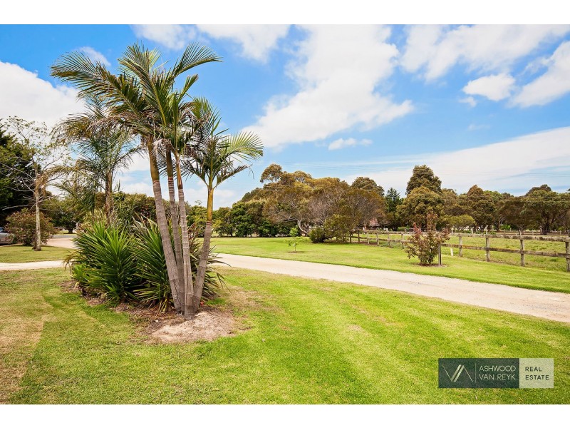 25 Balfours Rd, Lucknow VIC 3875